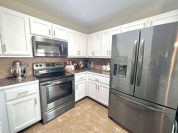 5th image of 3405 Lucas St