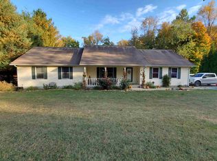 1453 E Lake Minnis Dr, Petersburg, IN 47567