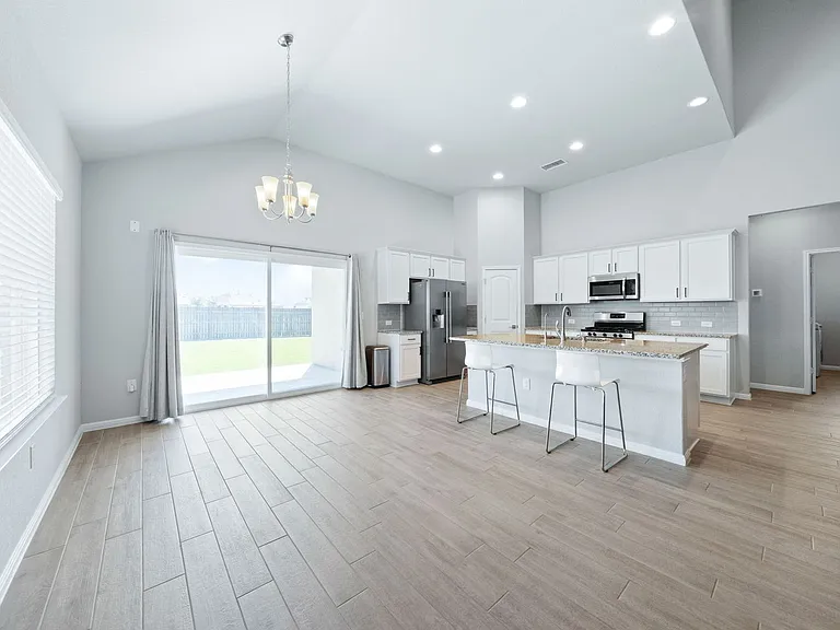 2412 Star Hill Rnch — Photo 11