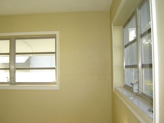 3rd image of 1261 SE 4th St APT 4