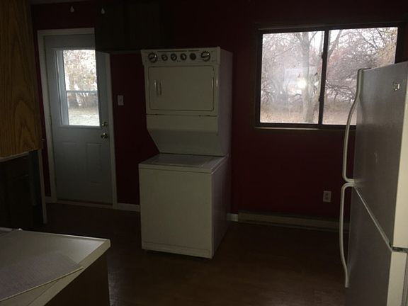 3rd image of 110 Tracy Dr