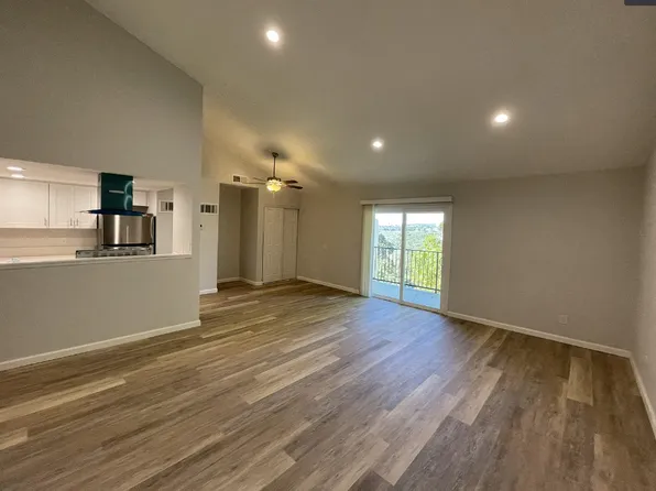 6646 Kelly St #7, San Diego, CA 92111