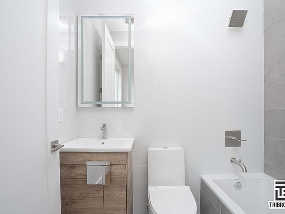 5th image of 1495 Dekalb Ave #4F