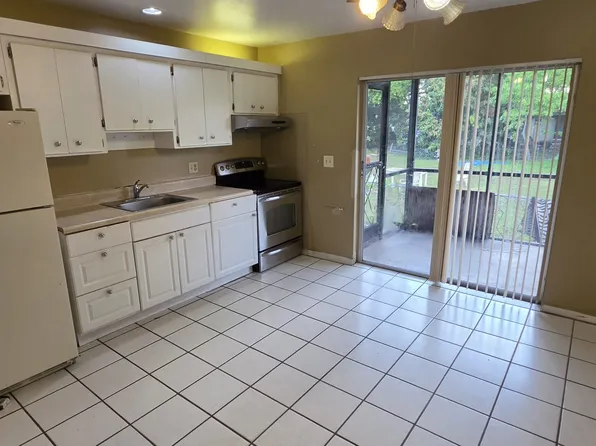 (undisclosed Address), Hollywood, FL 33021