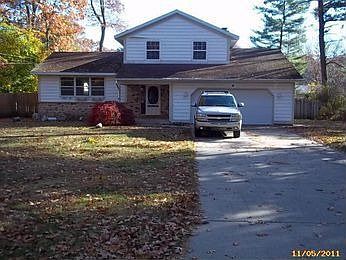 1st image of 930 E Fennwood Cir