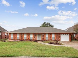 7501 Arbor Dr, New Orleans, LA 70126