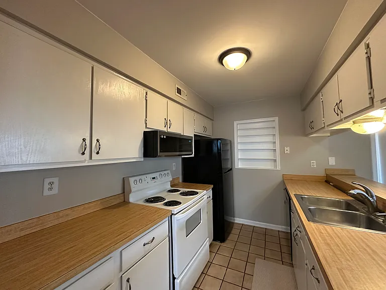 4809 Cliffony Dr — Photo 15