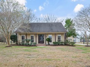 17041 Sumter Dr, Prairieville, LA 70769
