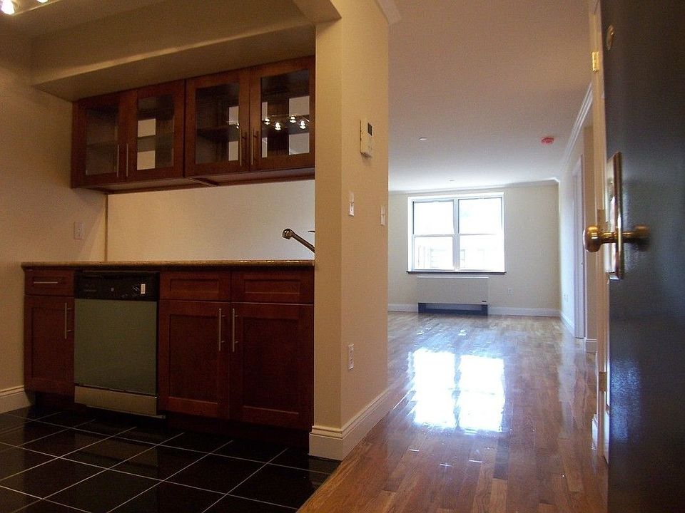 1st image of 29 Cooper St APT 6D