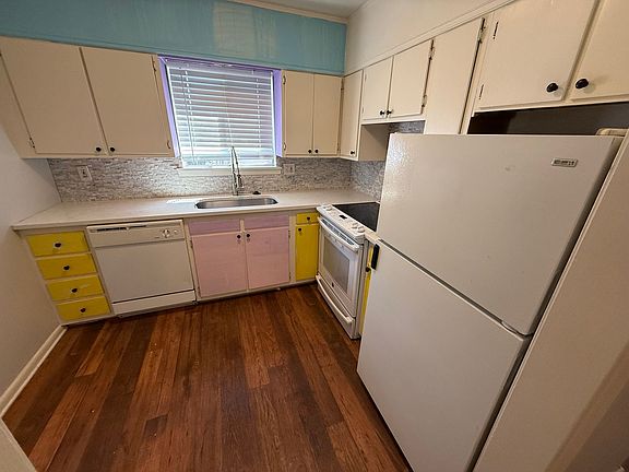 5th image of 5618 B St #3