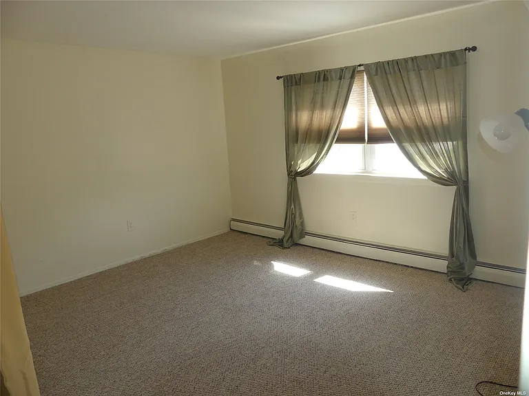 39 Altmar Ave — Photo 12