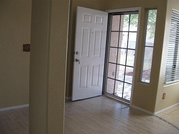4th image of 7120 Grand Castle Way