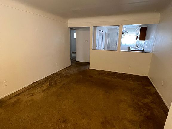 5th image of 48139 Meadow Ln #48139
