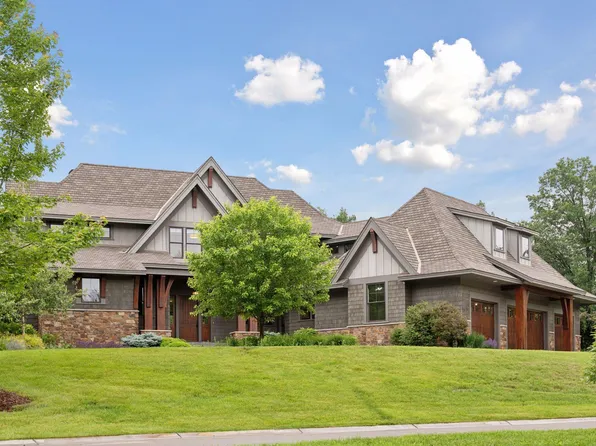 9485 Whistling Valley Trl, Lake Elmo, MN 55042