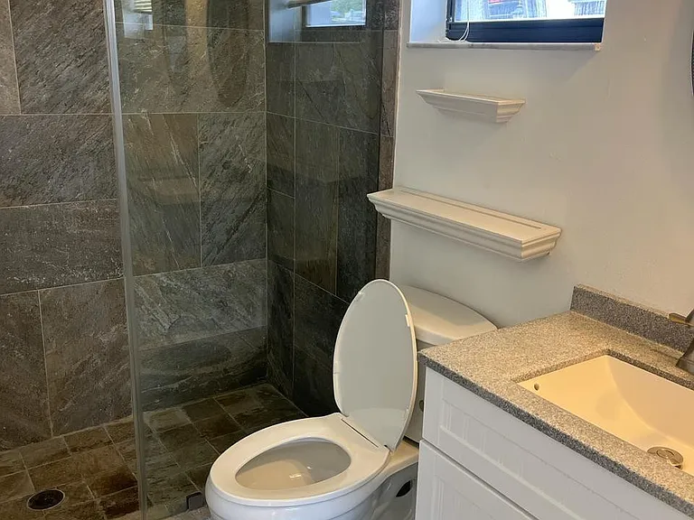283 NW 36th Ave — Photo 12