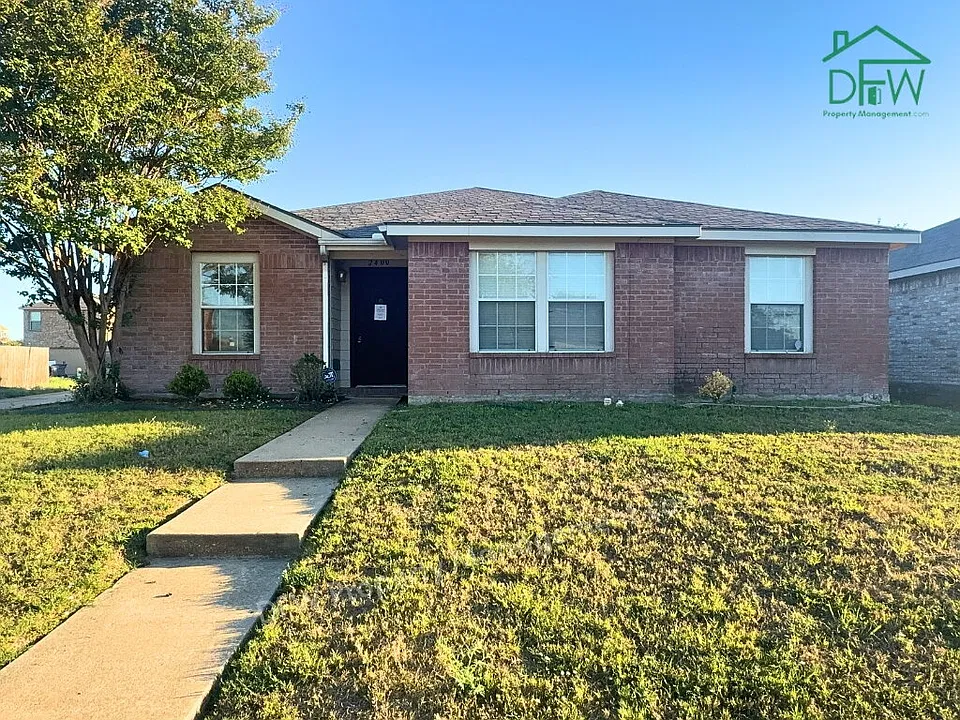 2400 Mallory Ln