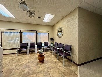 4th image of 1207 W Main St