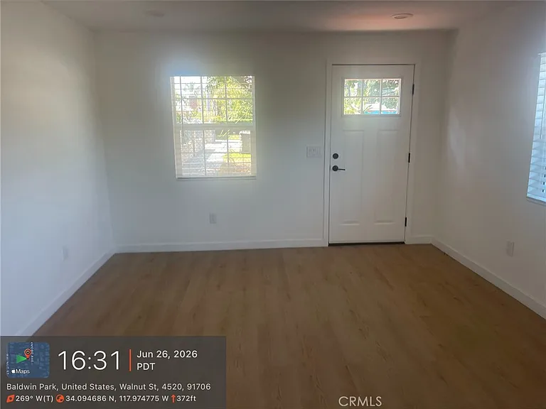 4532 Walnut St — Photo 9