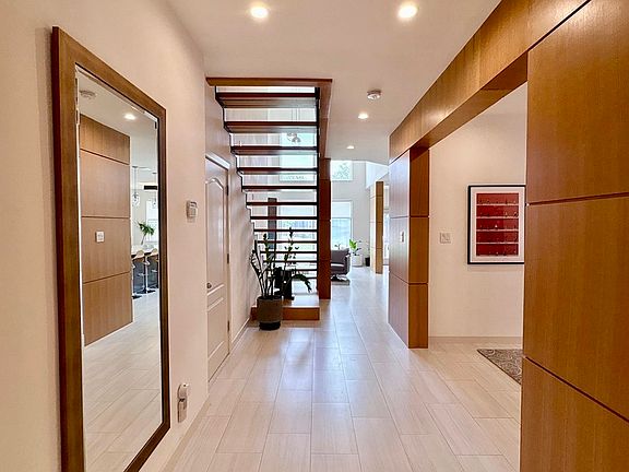 2nd image of 23906 Viento Oaks