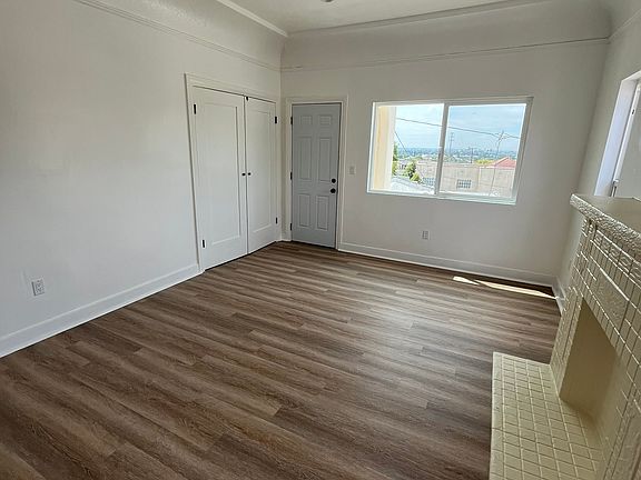 2nd image of 1044 N Townsend Ave #1046-1/2