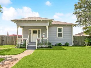 220 Moss Ln, River Ridge, LA 70123
