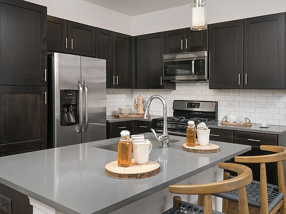 2nd image of 401 Janes Ave #2-2213