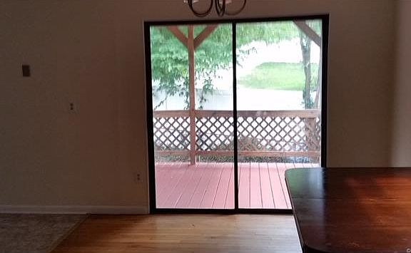 4th image of 2501 Twain Ln