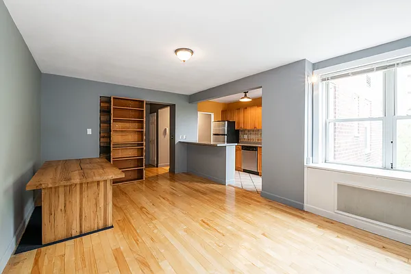 Sold by Compass | media 4