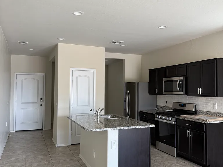 3924 N 308th Dr — Photo 5