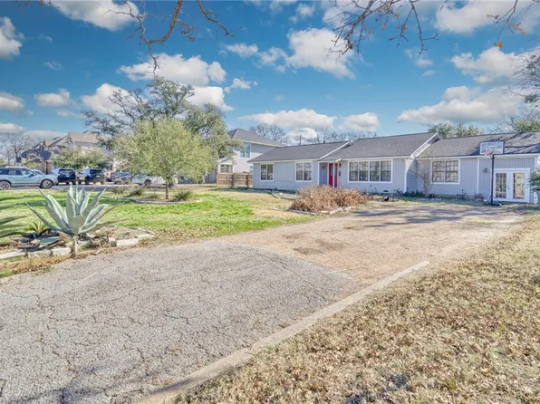 315 Fairway Dr, Bryan, TX 77801
