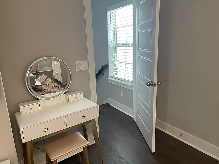 Bedroom 1 vanity