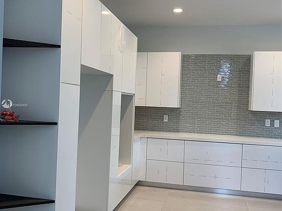 5th image of 3274 SW 44th St #3274