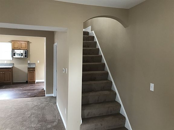 3rd image of 2740 Dakota Ave