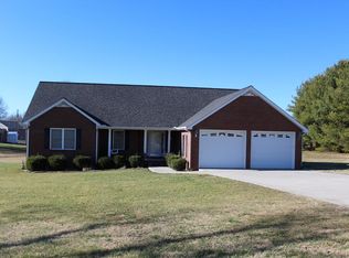 136 Stephanie Ln, Baxter, TN 38544
