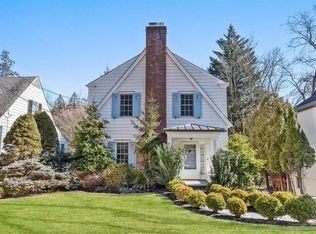 23 Hillside Ter, Irvington, NY 10533