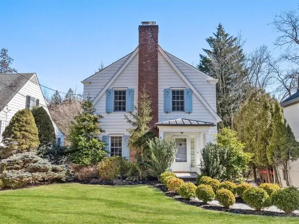 23 Hillside Terrace, Irvington, NY 10533