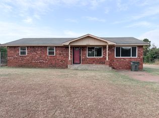 3401 Oak Valley Dr, Guthrie, OK 73044