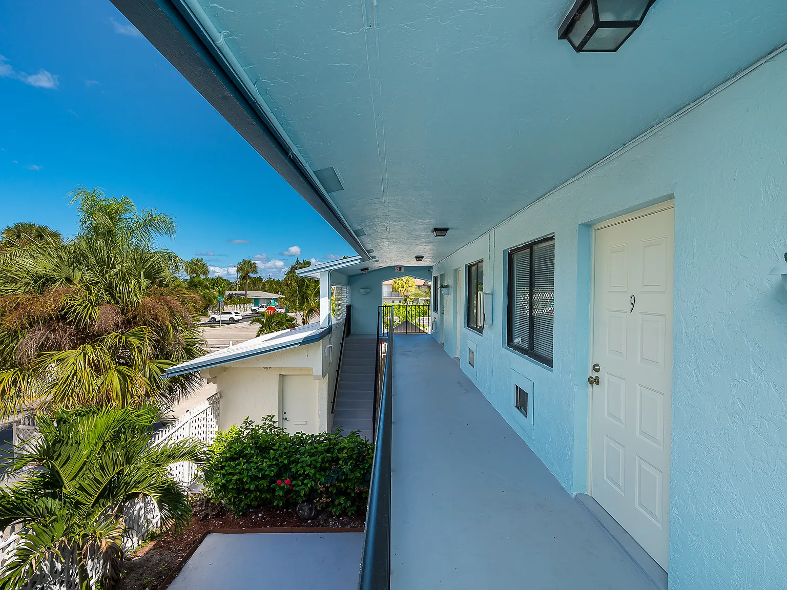 Seven Palms — Photo 4