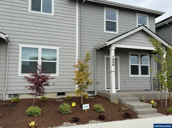 1808 SE Hankel St, Dallas, OR 97338
