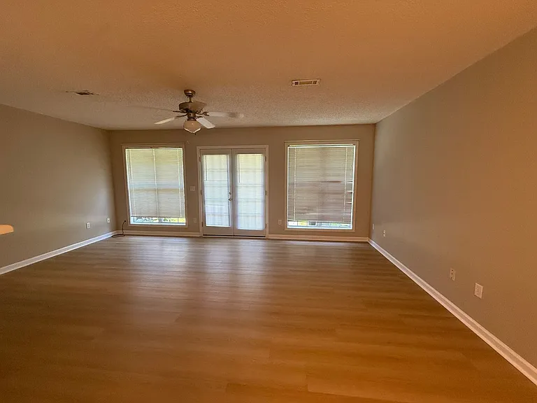 123 Woodberry Dr — Photo 7