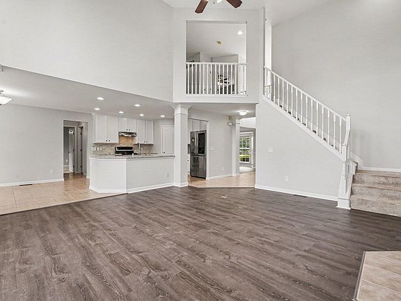 5th image of 2324 Summerwoods Dr