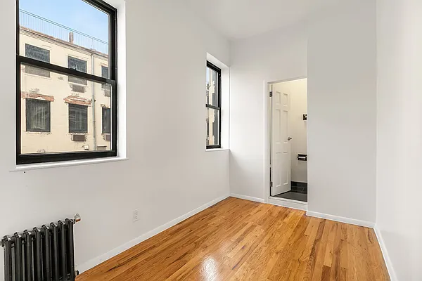 Rented by Compass | media 19