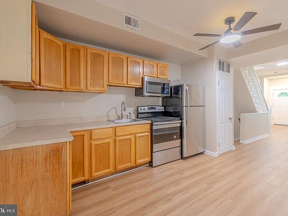 5th image of 2340 N 12th St