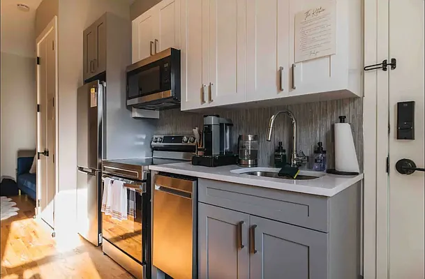 Rented by Rennit Inc. | media 3