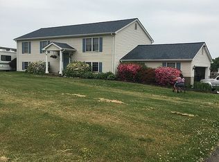 11273 Falling Creek Dr, Bealeton, VA 22712