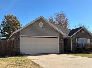 713 Crystal St, Lowell, AR 72745