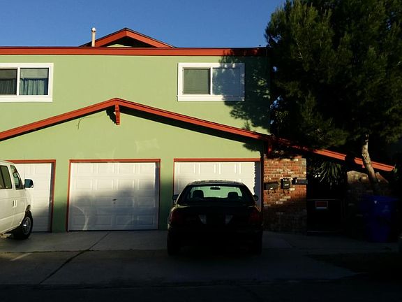2nd image of 4461 37th St Uppr #
