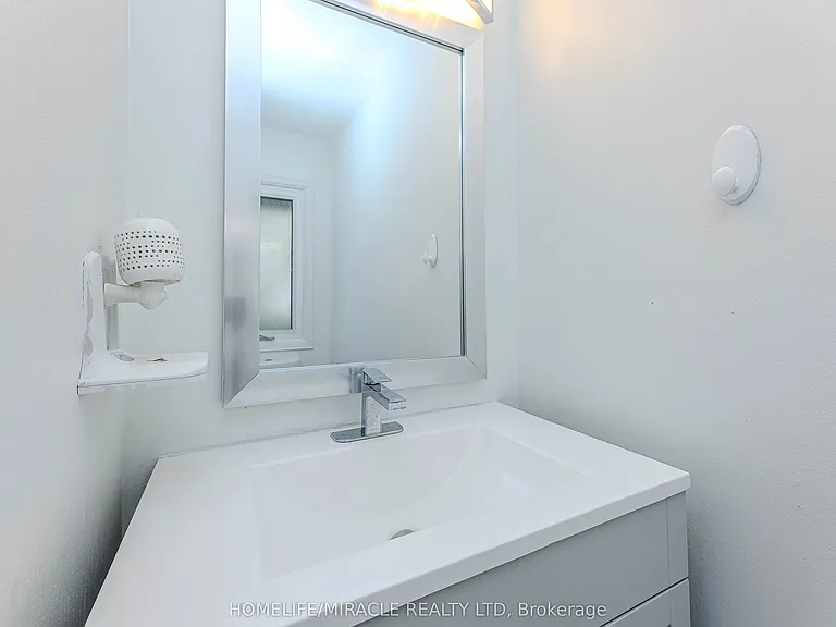 851 Bennett Ct — Photo 9