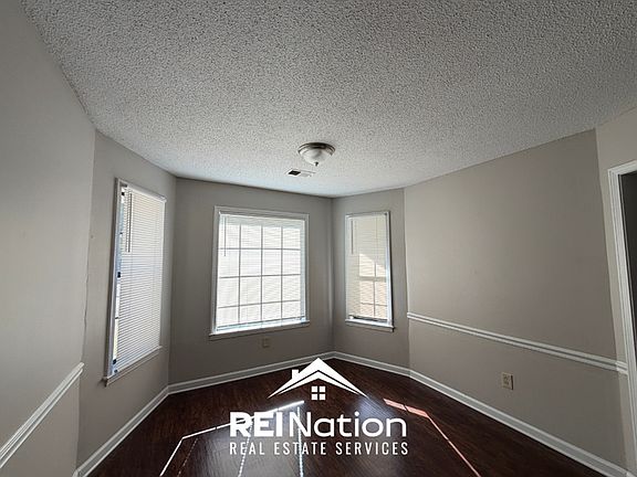 5th image of 2125 Pillsbury Pl