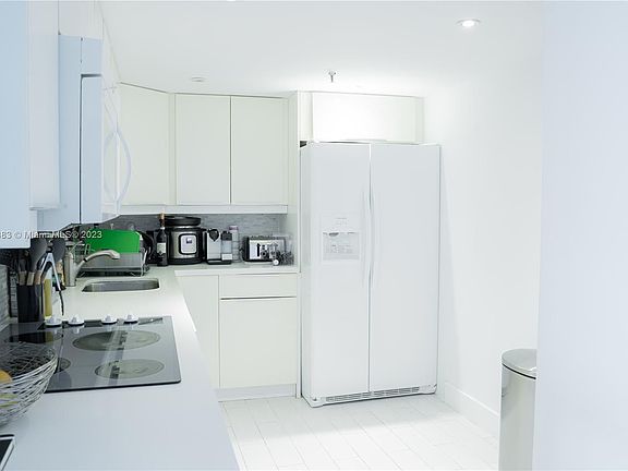 3rd image of 20515 E Country Club Dr APT 1841
